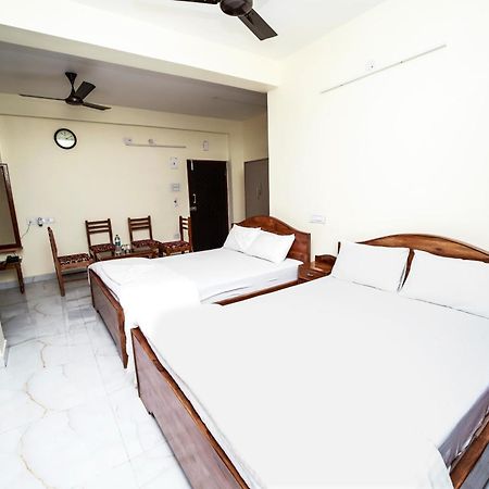 Rishika Guest House And Banquet Kolkata Luaran gambar