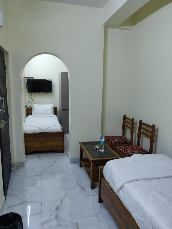 Rishika Guest House And Banquet Kolkata Luaran gambar