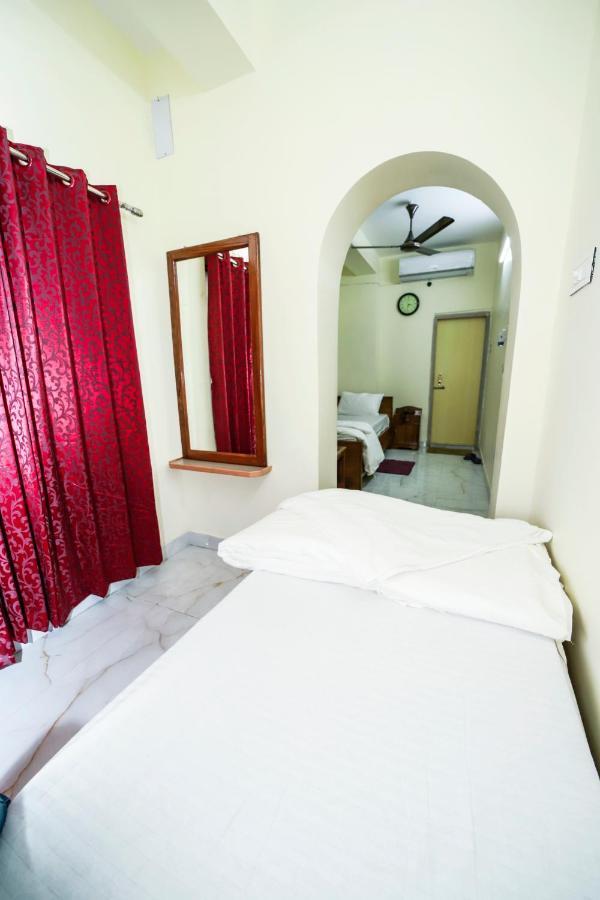 Rishika Guest House And Banquet Kolkata Luaran gambar