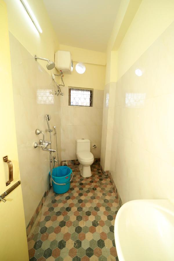 Rishika Guest House And Banquet Kolkata Luaran gambar